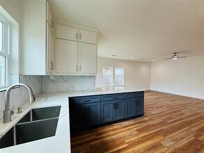 1205 Hemphill St in Greenville, TX - Building Photo - Building Photo