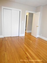 1455 Beacon St-Unit -1-25-MZ in Brookline, MA - Foto de edificio - Building Photo
