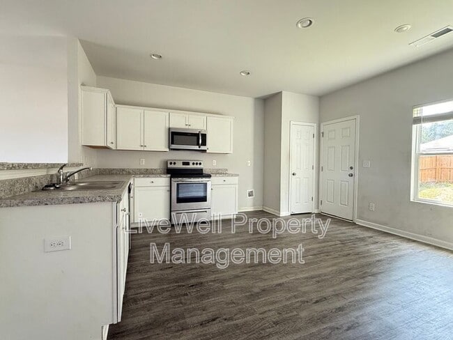 380 Americana Dr in Margaret, AL - Building Photo - Building Photo