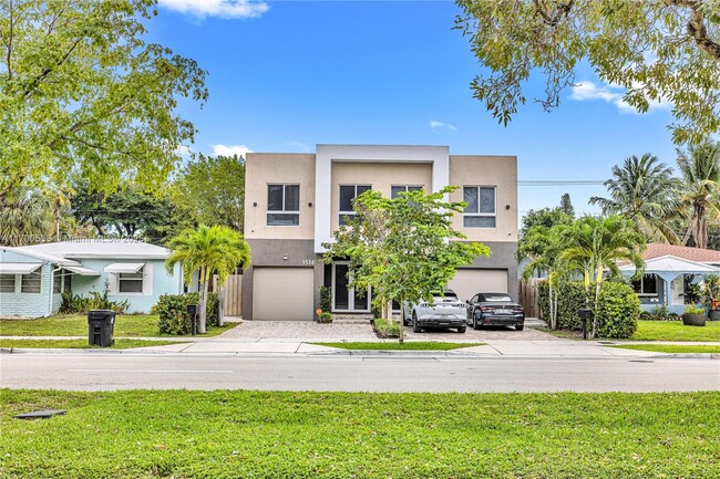 property at 1514 SW 4th Ave