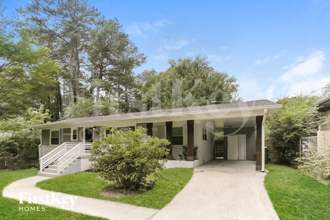 property at 1855 Shamrock Dr