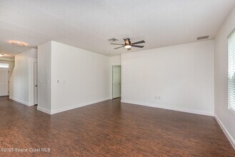 2675 Falcon Ln in Mims, FL - Building Photo - Building Photo