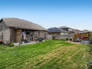 316 Fairgrounds Ln in Ponder, TX - Building Photo - Building Photo