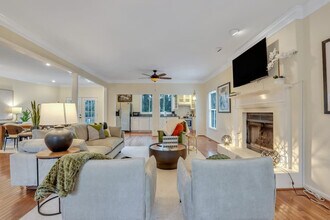 109 E Point Dr in Savannah, GA - Building Photo - Building Photo