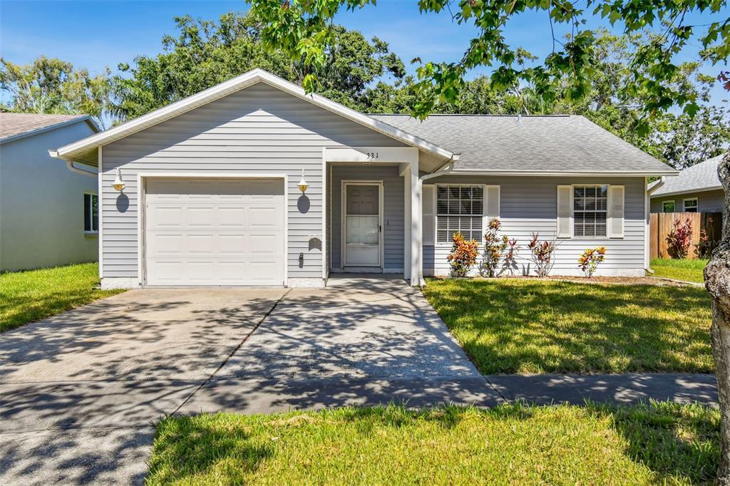 331 Feather Tree Dr in Clearwater, FL - Building Photo