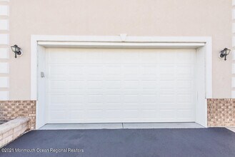 12 Cindy Ct in Howell, NJ - Building Photo - Building Photo