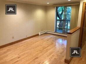 142 Kenrick St in Boston, MA - Building Photo - Building Photo