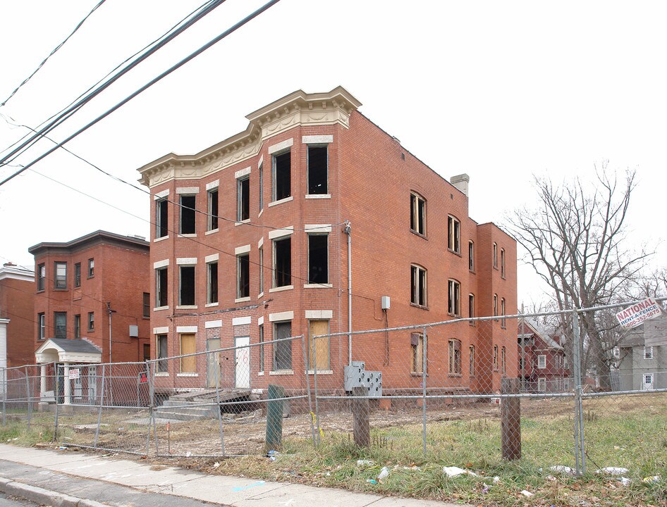 54-56 Edgewood St in Hartford, CT - Foto de edificio