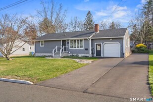 77 Basswood Dr in Middletown, CT - Building Photo