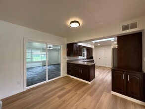 2627 W 60th Dr in Merrillville, IN - Building Photo - Building Photo