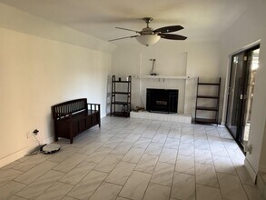3522 Gardens E Dr in Palm Beach Gardens, FL - Building Photo - Building Photo