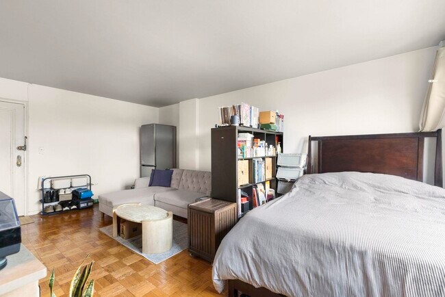 6515 JFK Blvd E in West New York, NJ - Building Photo - Building Photo