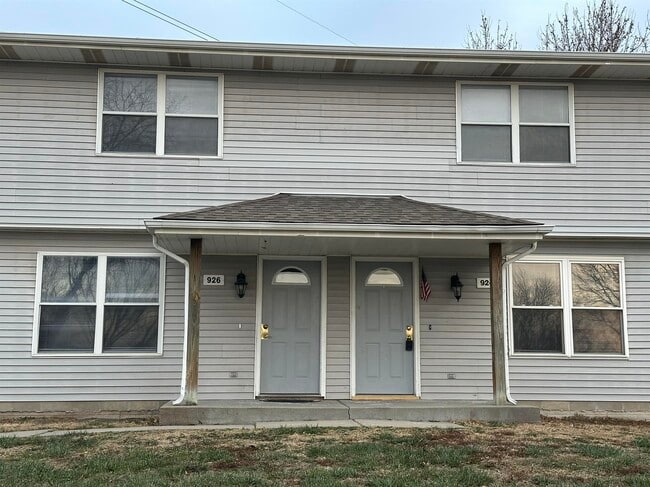 926 W Belmont Ave in Lincoln, NE - Building Photo - Building Photo