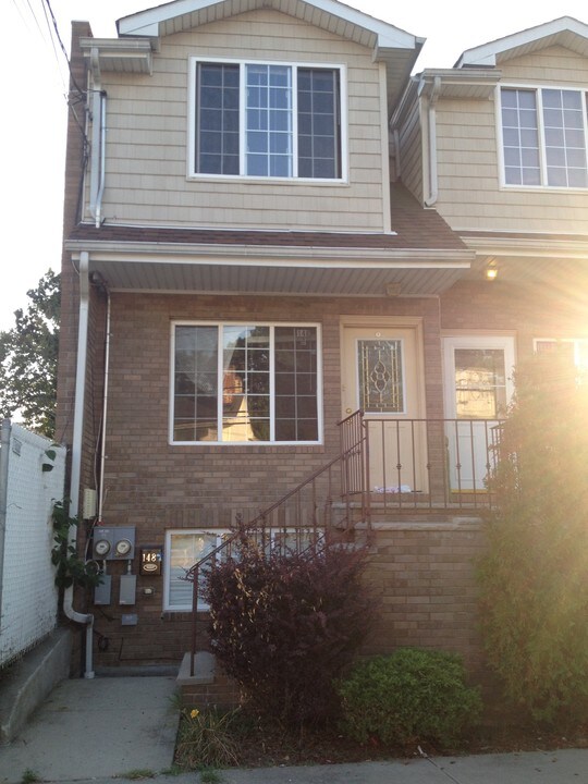 148F Main St in Staten Island, NY - Building Photo