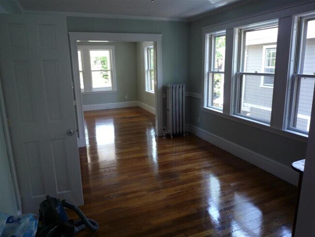 17 Milton St, Unit 2 in Cambridge, MA - Building Photo - Building Photo