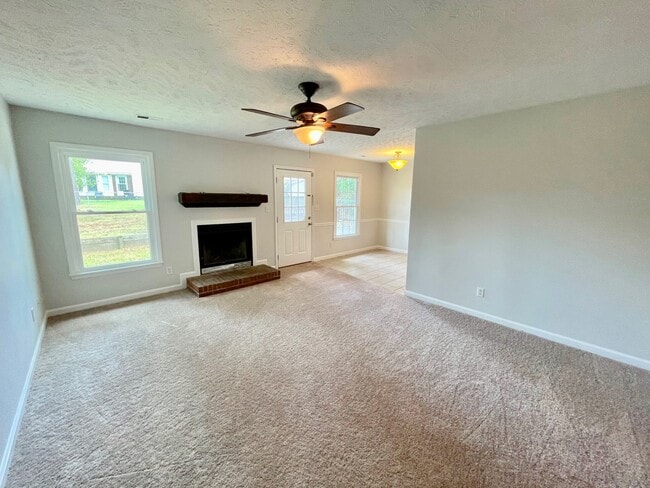 573 Prestige Blvd in Fayetteville, NC - Building Photo - Building Photo