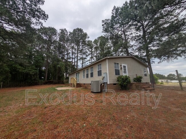 160 Sonya Ct in Sanford, NC - Building Photo - Building Photo