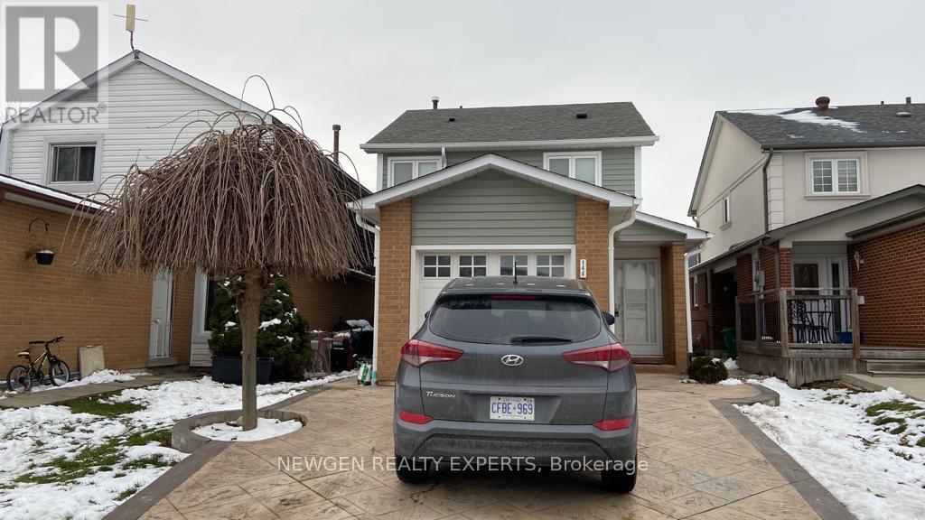 146 Fanshawe Dr in Brampton, ON - Building Photo