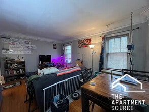 2421 W Lunt Ave in Chicago, IL - Building Photo - Building Photo