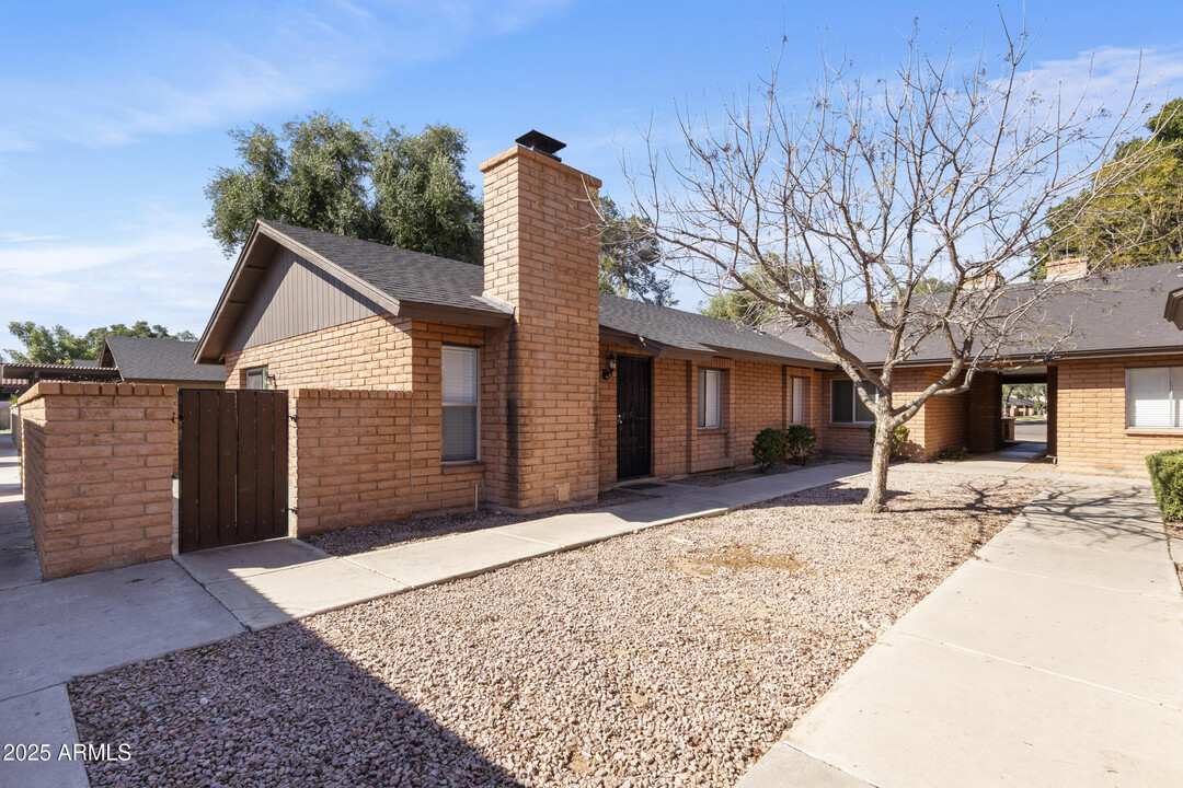 2527 S Maple Ave in Tempe, AZ - Building Photo