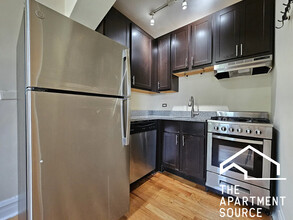 4735 N Hermitage Ave, Unit 2 in Chicago, IL - Building Photo - Building Photo