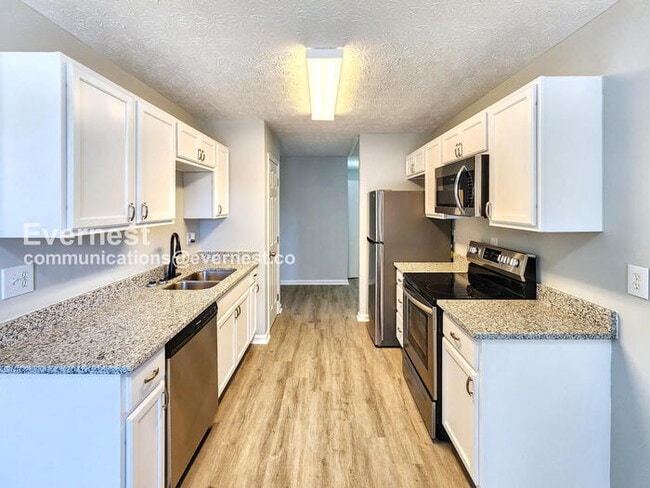 511 White Oak Dr in Monroe, GA - Building Photo - Building Photo