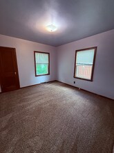 916 S 16th St in Aberdeen, SD - Building Photo - Building Photo