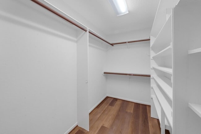 3306 Cobblestone Creek Way