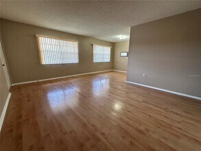 4800 Rilma Ave in Sarasota, FL - Building Photo - Building Photo