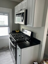 42 Irwin St, Unit 3 in Winthrop, MA - Building Photo - Building Photo