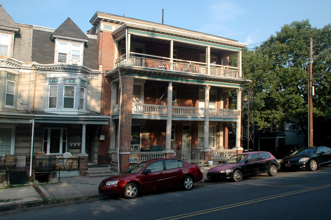 130 Clymer St in Reading, PA - Foto de edificio