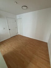 1811 N Lincoln St in Burbank, CA - Building Photo - Building Photo