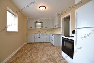 120 E North St, Unit B1 in Manhattan, IL - Foto de edificio - Building Photo