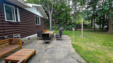 32 Culross Dr in Rocky Point, NY - Building Photo - Building Photo
