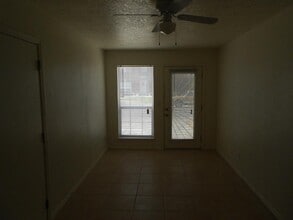 15 Pinon Ave in Los Lunas, NM - Building Photo - Building Photo