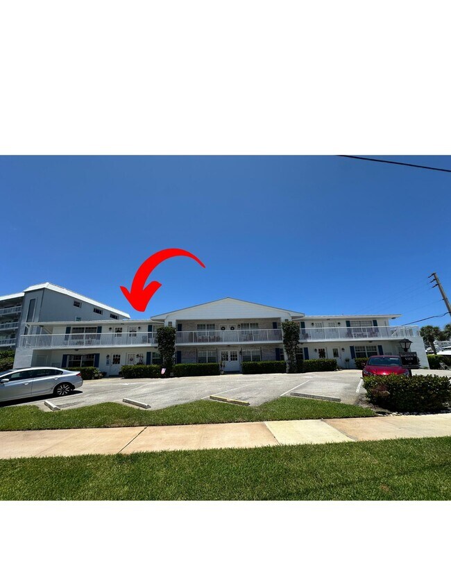 property at 143 Yacht Club Dr