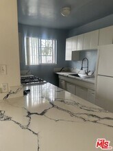 1001 Hammond St in West Hollywood, CA - Building Photo - Building Photo