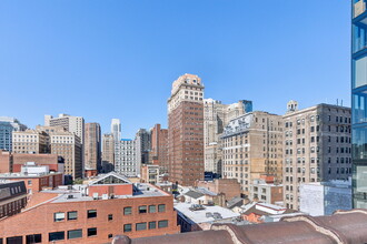 214 S 12th St in Philadelphia, PA - Foto de edificio - Building Photo