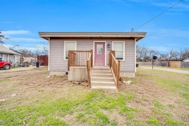 1802 N Wilhite St in Cleburne, TX - Building Photo