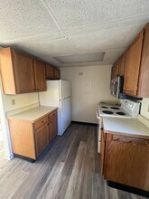 1752 W 11th Ave in Anchorage, AK - Building Photo - Building Photo
