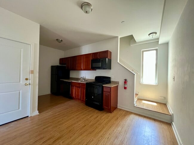 1702 Cecil B Moore Ave, Unit 3 in Philadelphia, PA - Building Photo - Building Photo