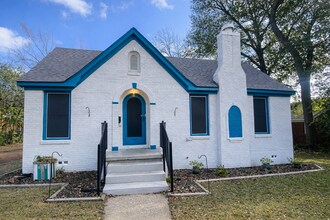 832 S Bois D Arc Ave in Tyler, TX - Building Photo - Building Photo