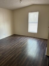 24054-2M-43 M-43 in Mattawan, MI - Building Photo - Building Photo