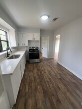 320 Lawrence Rd in Jackson, MS - Building Photo - Building Photo