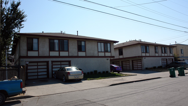 1310-1320 Hellings Ave in Richmond, CA - Building Photo - Building Photo