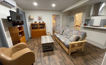 622 Jefferson St NE, Unit C in Albuquerque, NM - Building Photo - Building Photo