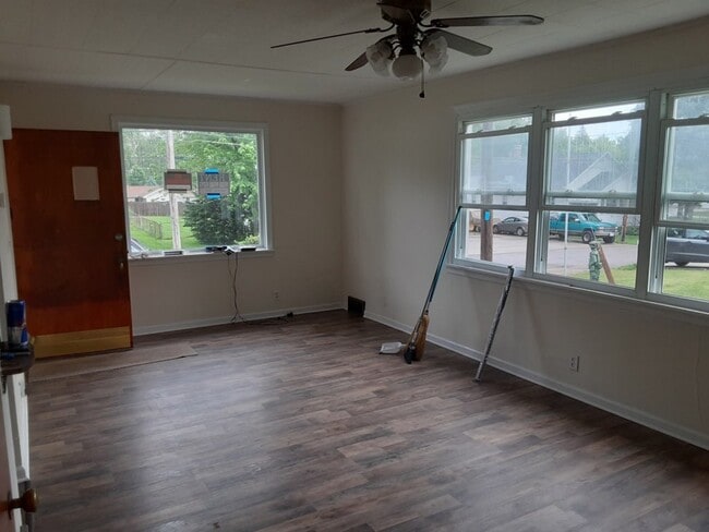 property at 805 Dingman St