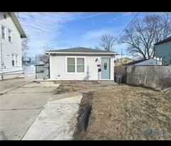 1537 White St in Toledo, OH - Building Photo