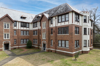 The Castle in Cloverdale in Montgomery, AL - Building Photo - Building Photo