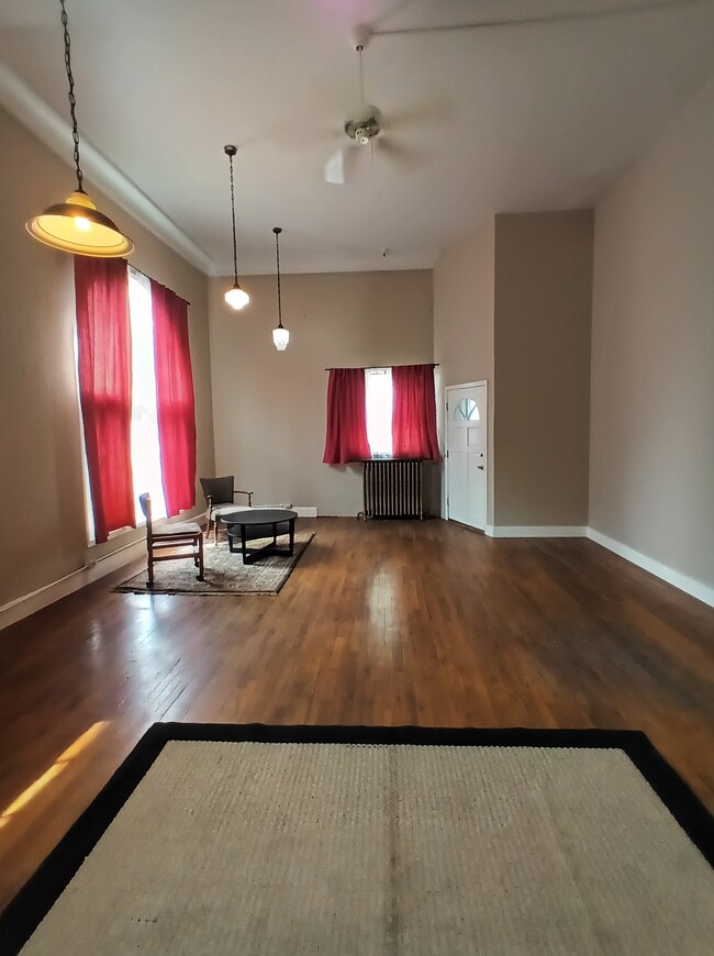 property at 2009 2nd St NE